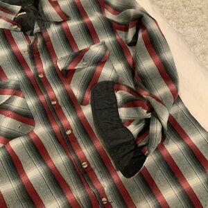 Northwest Territory red, grey, black M long sleeve shirt button up Outdoor